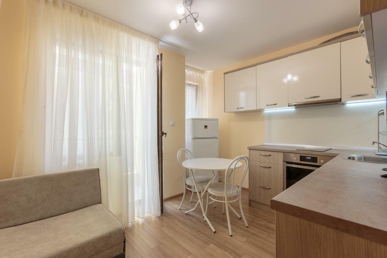 Helios Luxury Aparthotel 2*