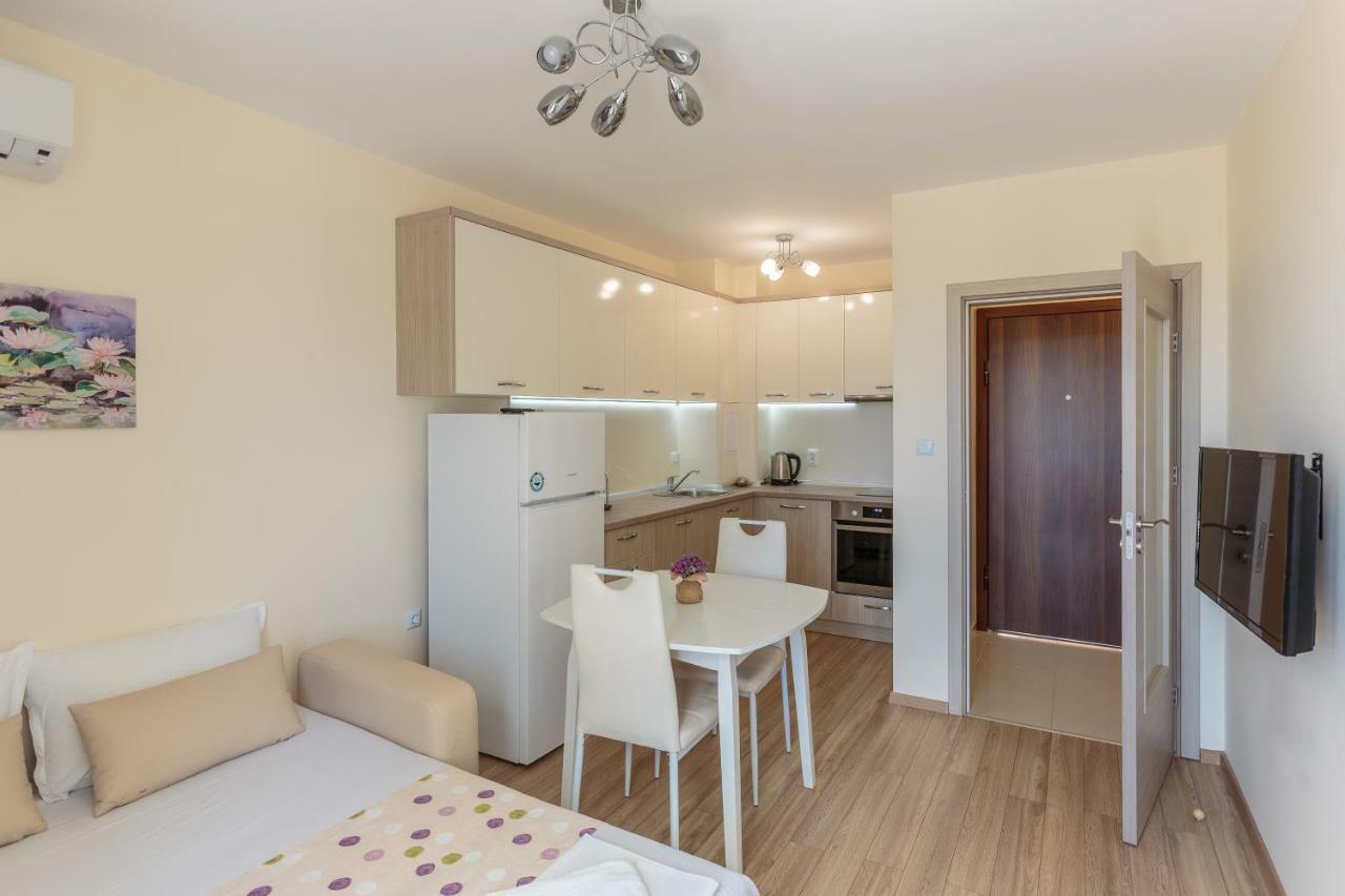 Helios Luxury 2* Primorsko